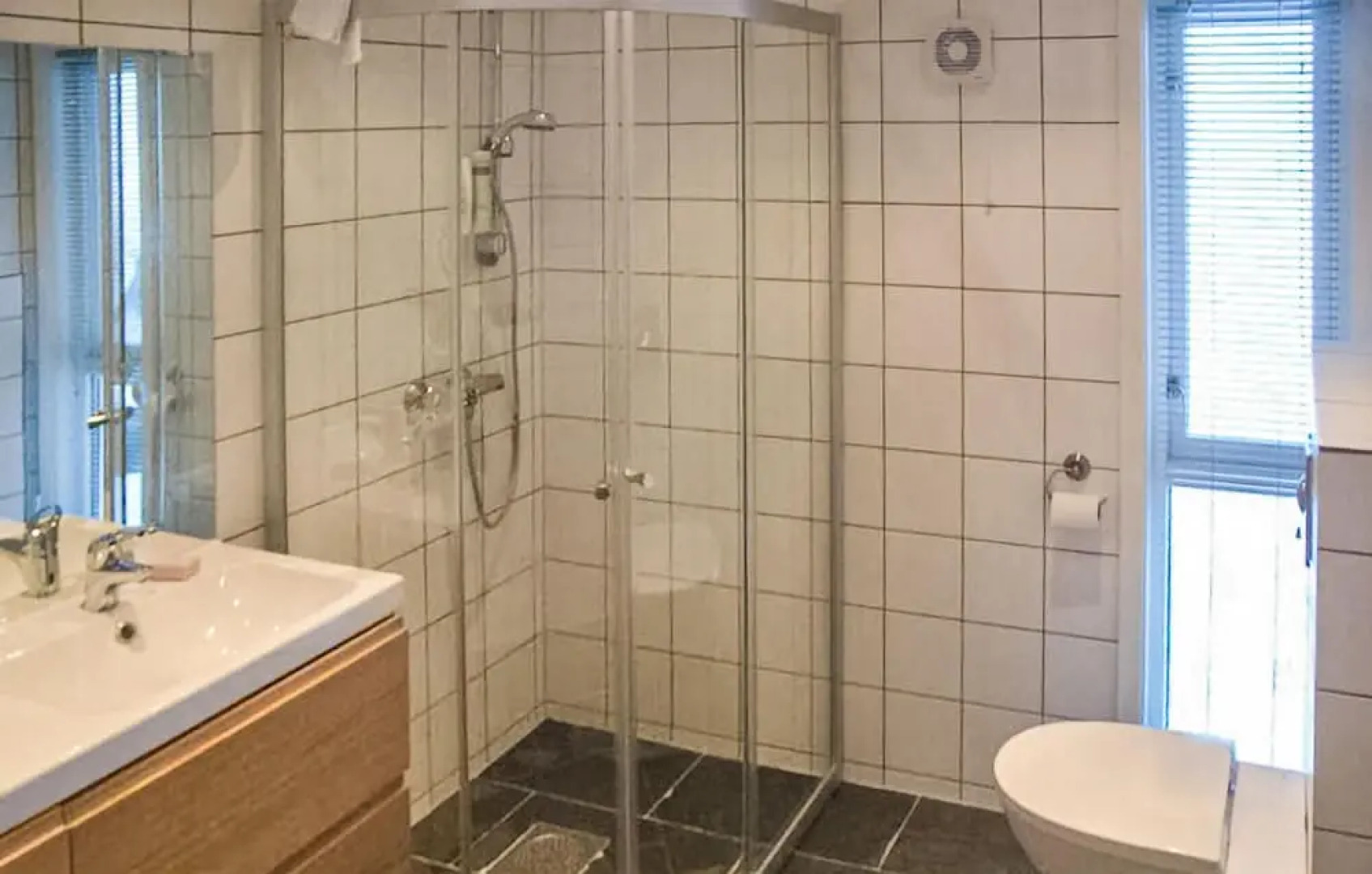 Stunning Home in Stranda With 4 Bedrooms, Sauna and Wifi