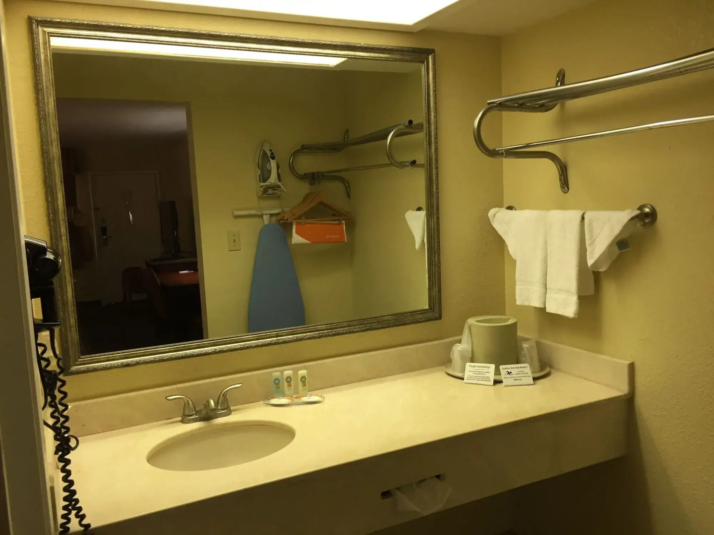 Econo Lodge Inn & Suites Eagle Pass