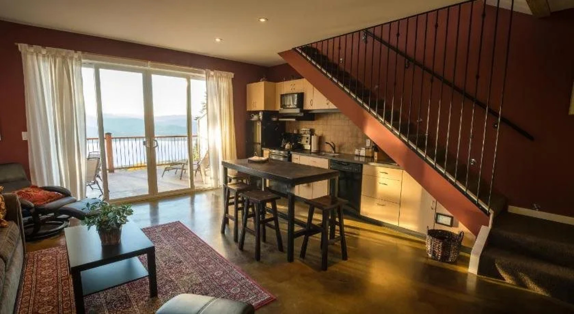 Crooked Tree Guest Suites