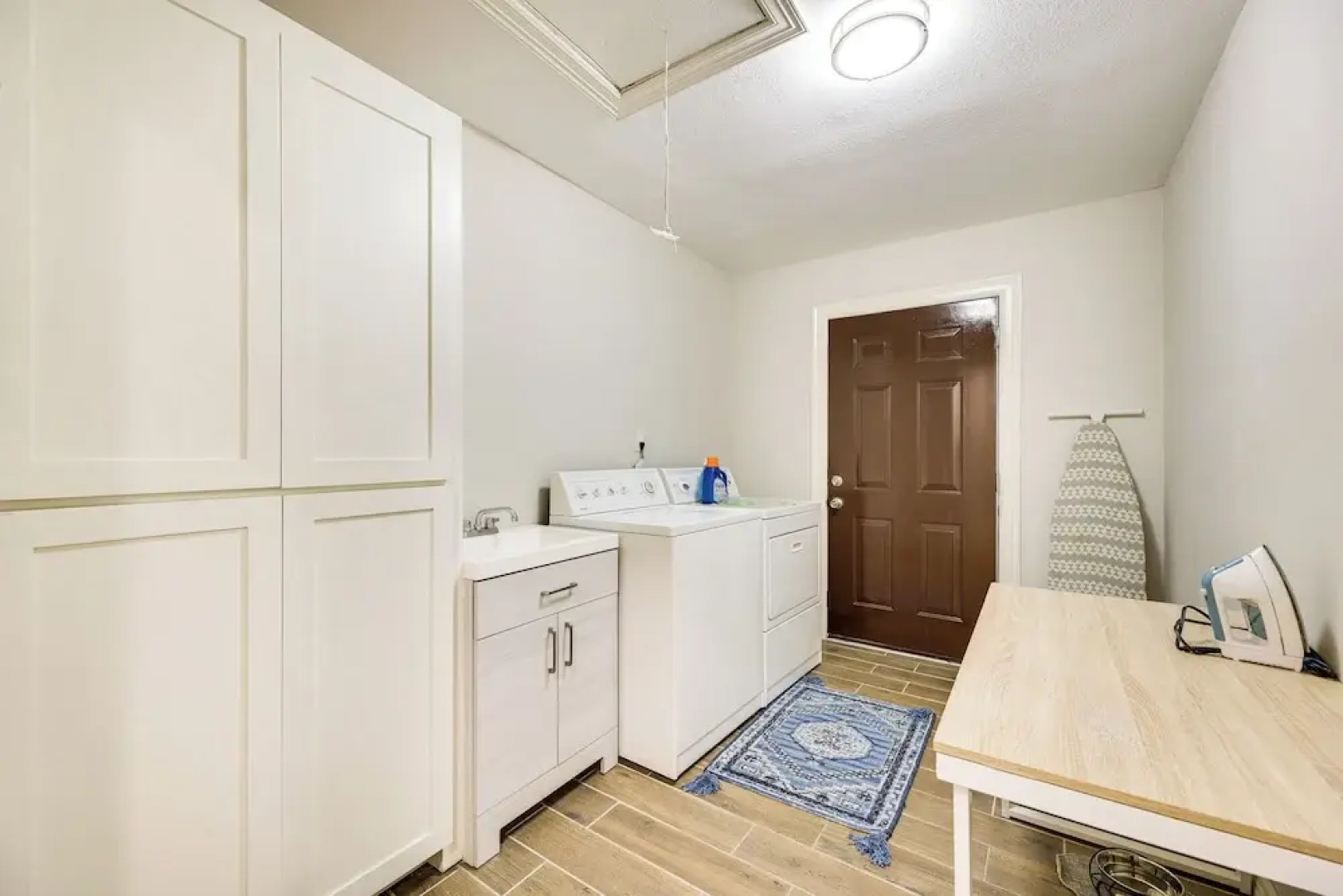 San Juan Home w/ Spacious Backyard Near Border!