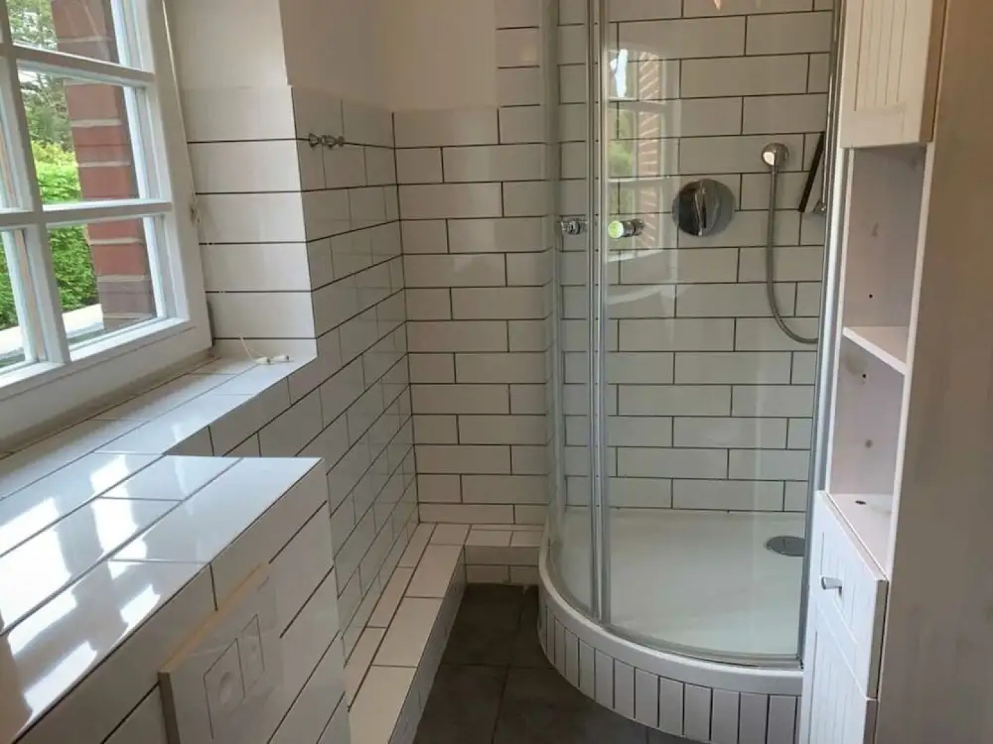 "luv With Shed" in House Smaswai 10