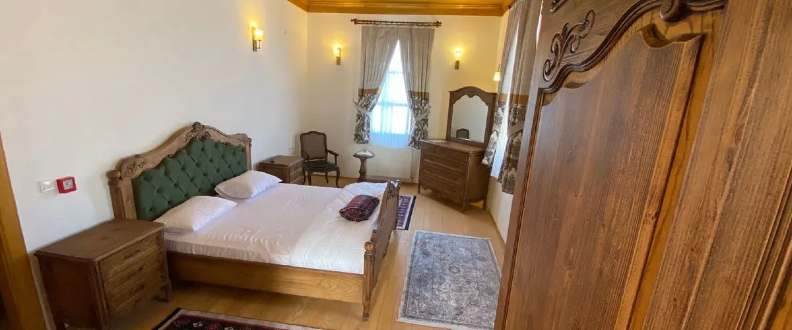 Quiet Abana Haciveli Konagi