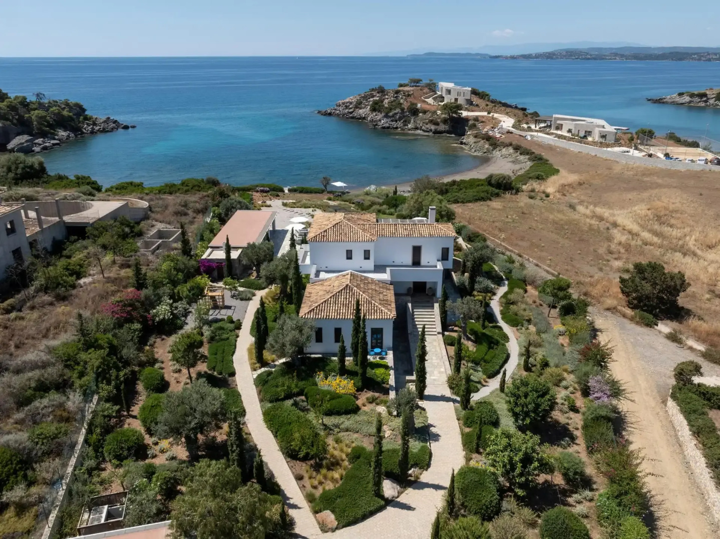 Golden Land Goutos I