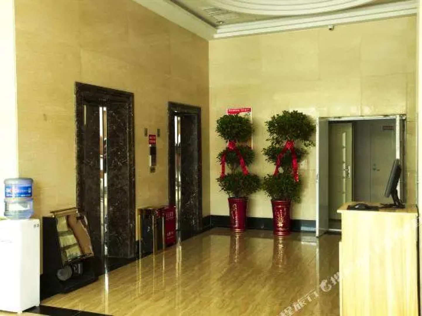 Rujiapai Baiyun Hotel Korla Tianshan East Road