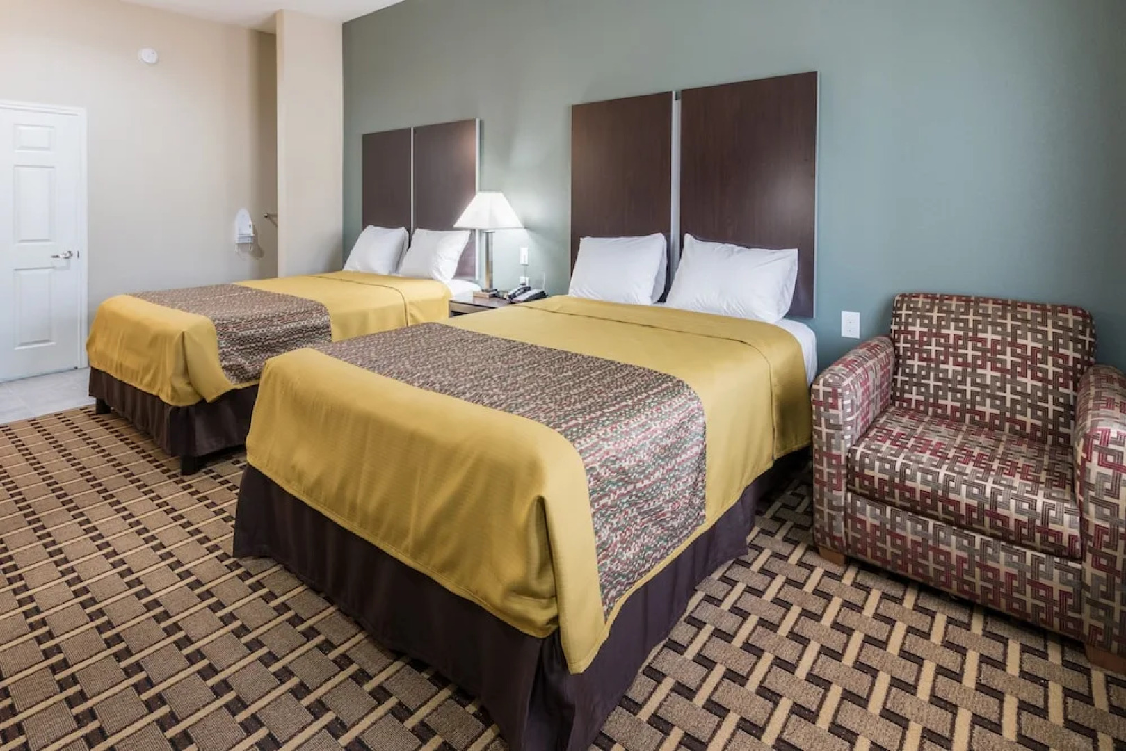 Scottish Inns & Suites