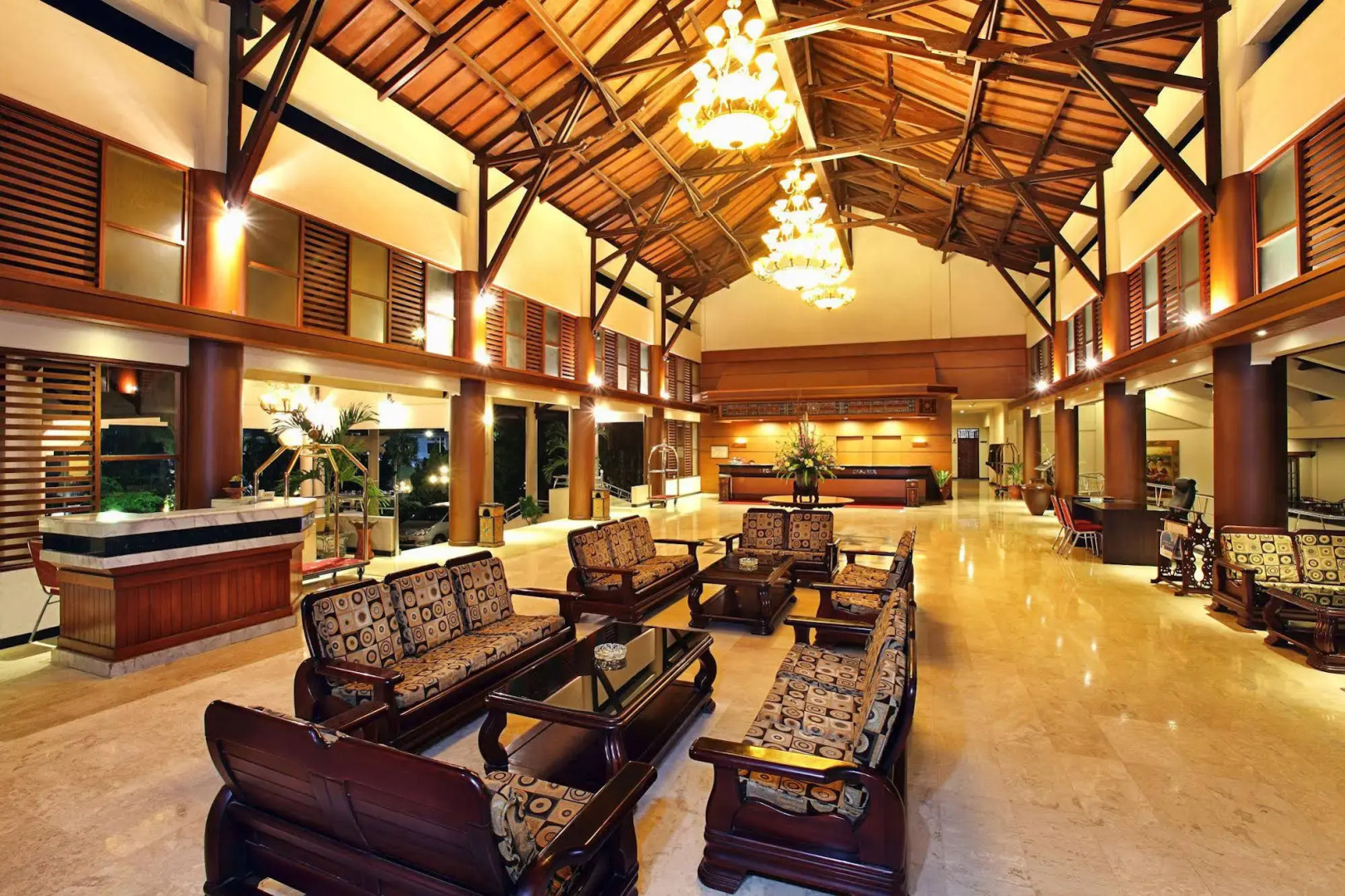 Lombok Raya Hotel