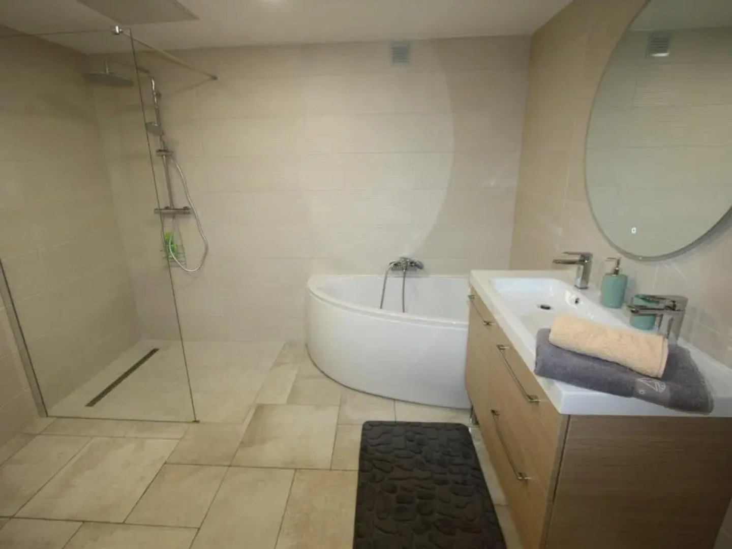 Gîte Champ-le-Duc, 5 pièces, 10 personnes - FR-1-589-335