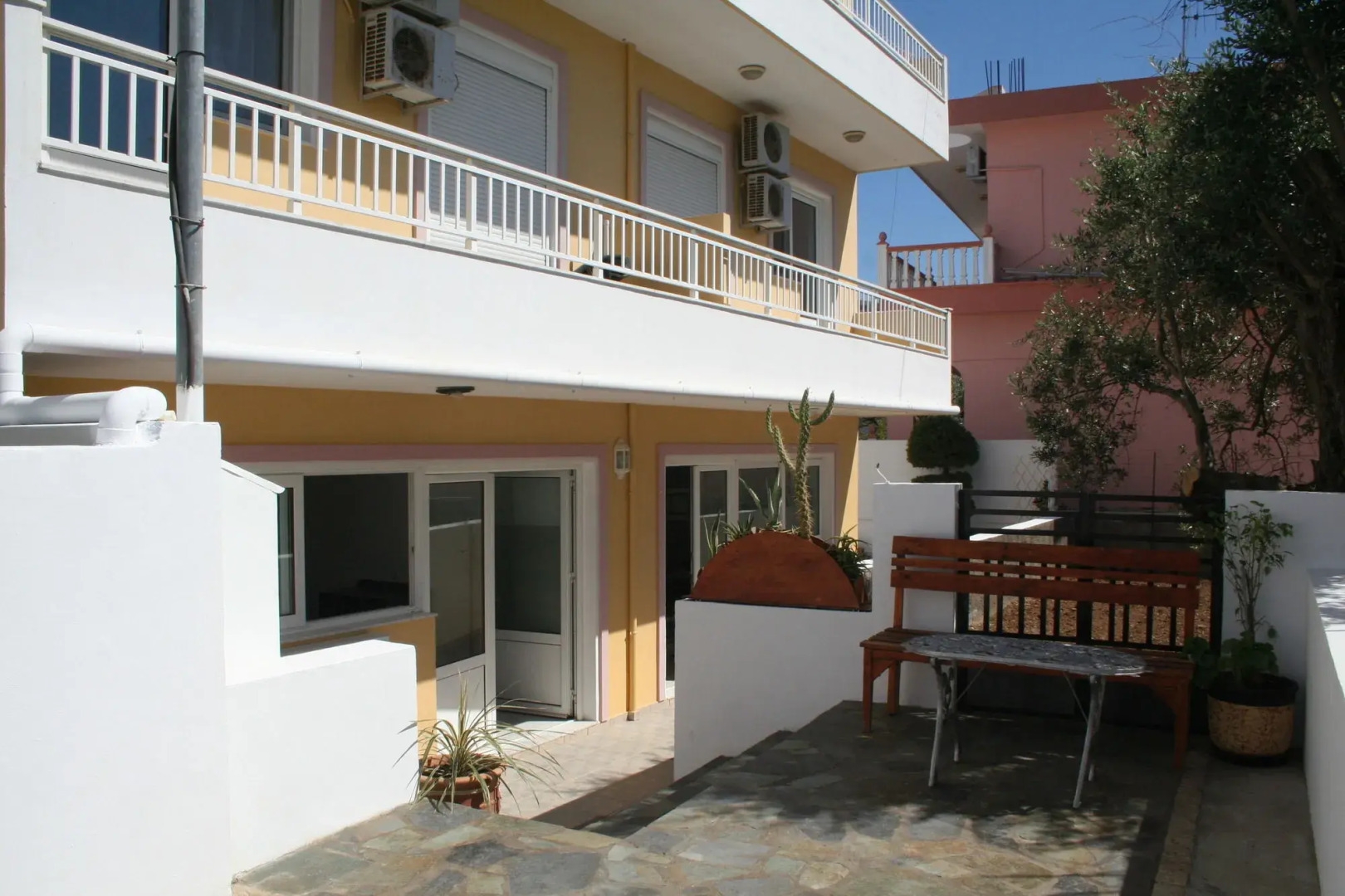 Pantheon Deluxe Apartments