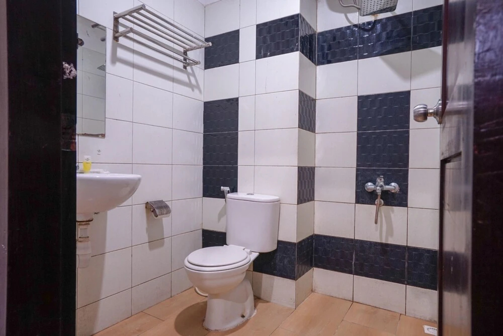 Capital O 2102 Grand Mutiara Hotel