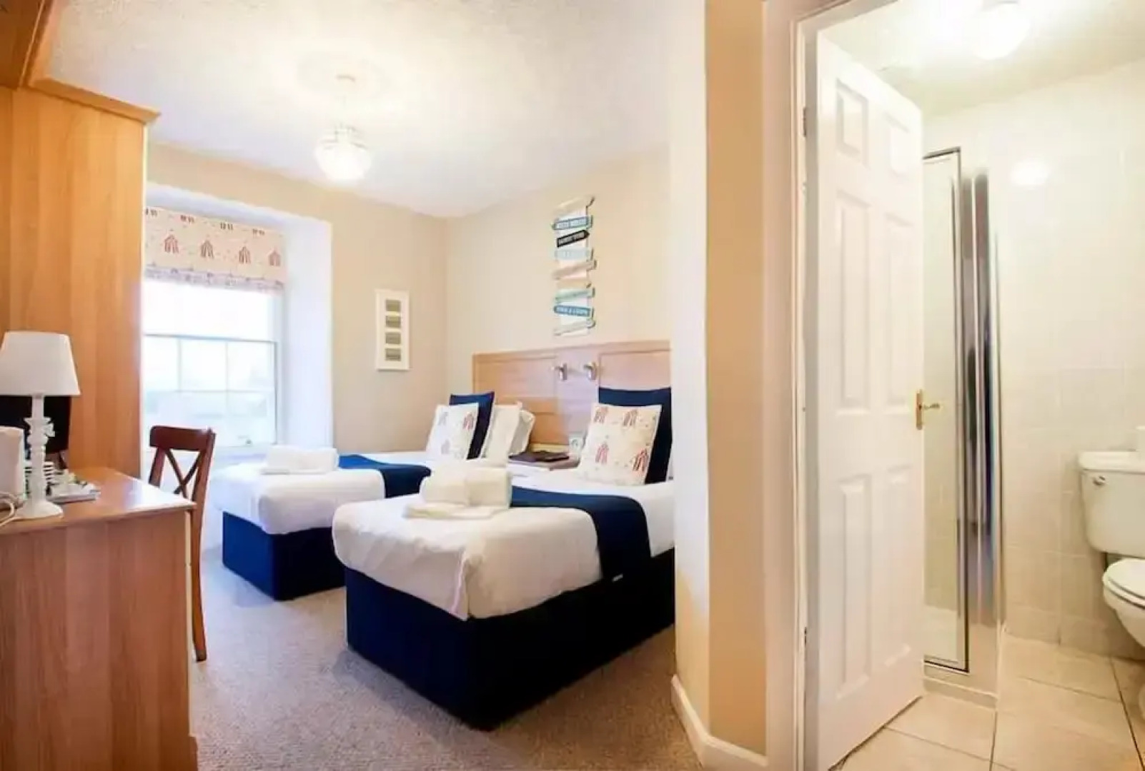 Number 61 Guest House and Tea Room