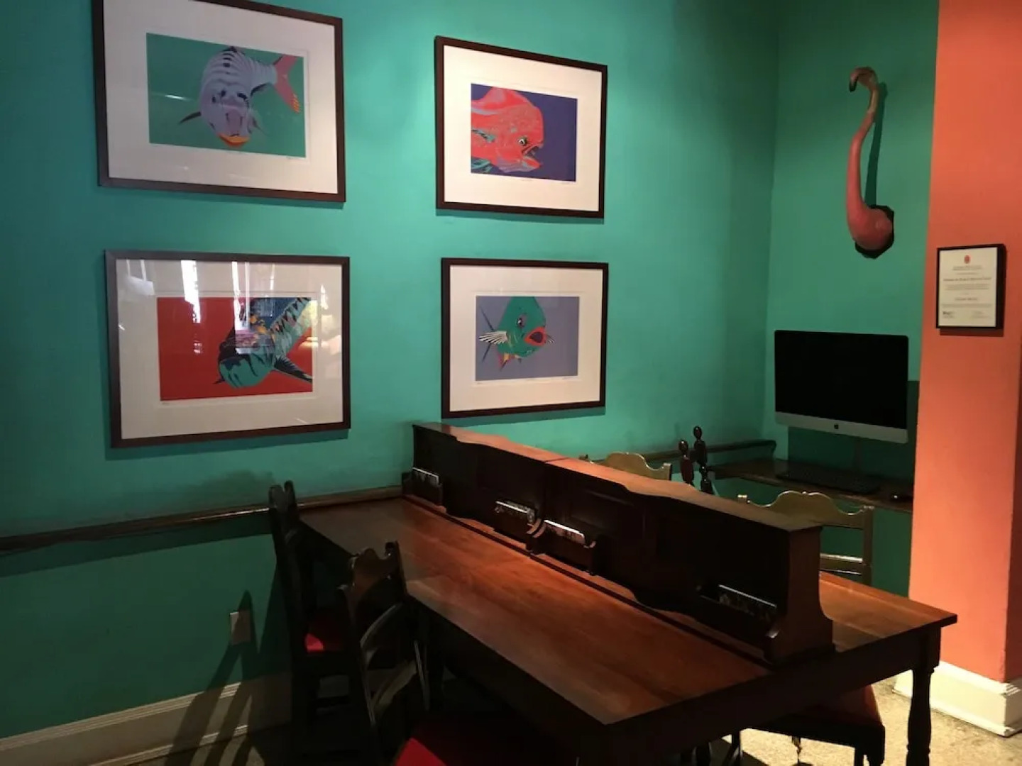 Colony Hotel & Cabaña Club