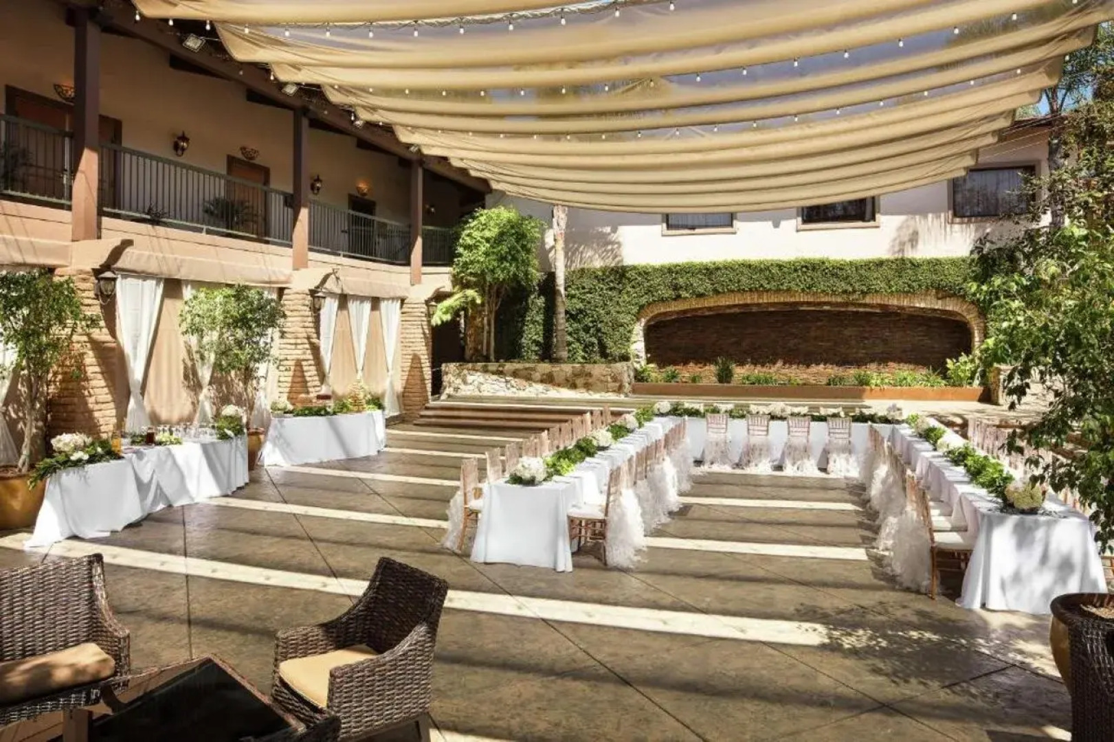 DoubleTree by Hilton Claremont