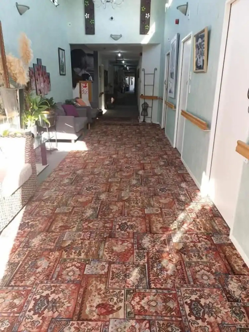 Piwaka Lodge and Backpackers