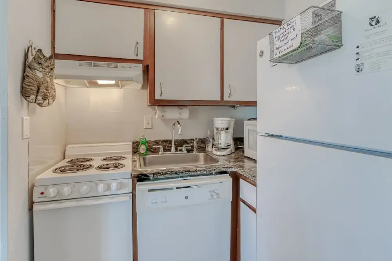 Royal Gulf Beach & Racquet Club 5802 Condo by RedAwning