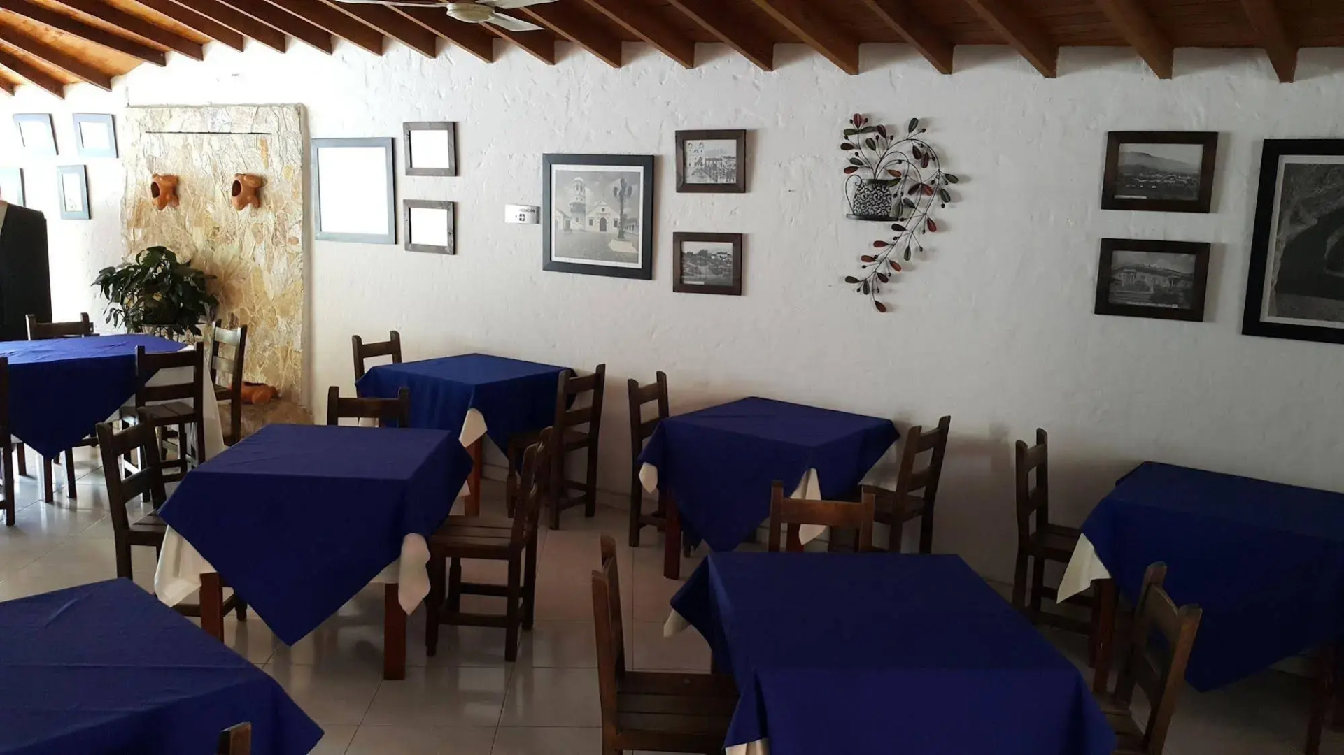 Hotel La Casa Amarela