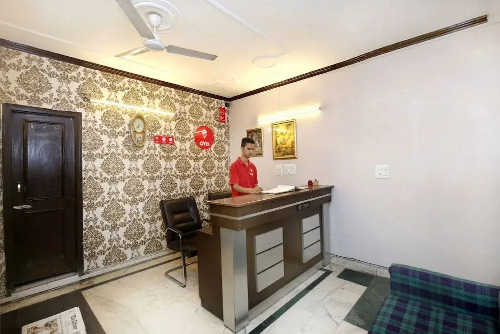 OYO 6366 Grand Regal Hotel