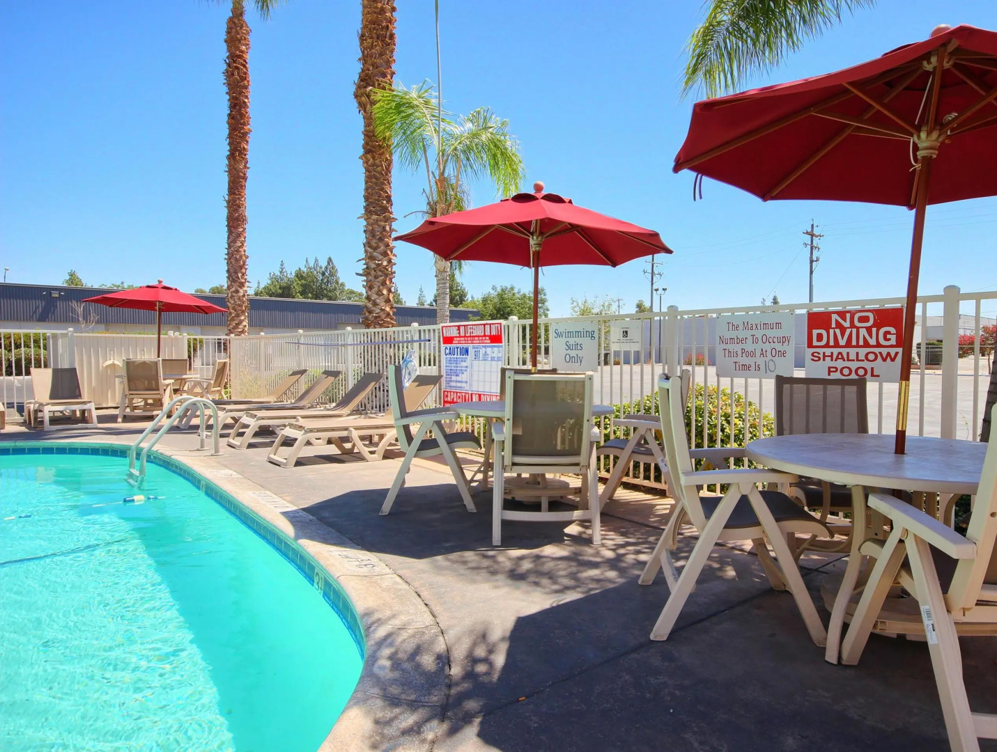 Motel 6 Fresno - Blackstone South