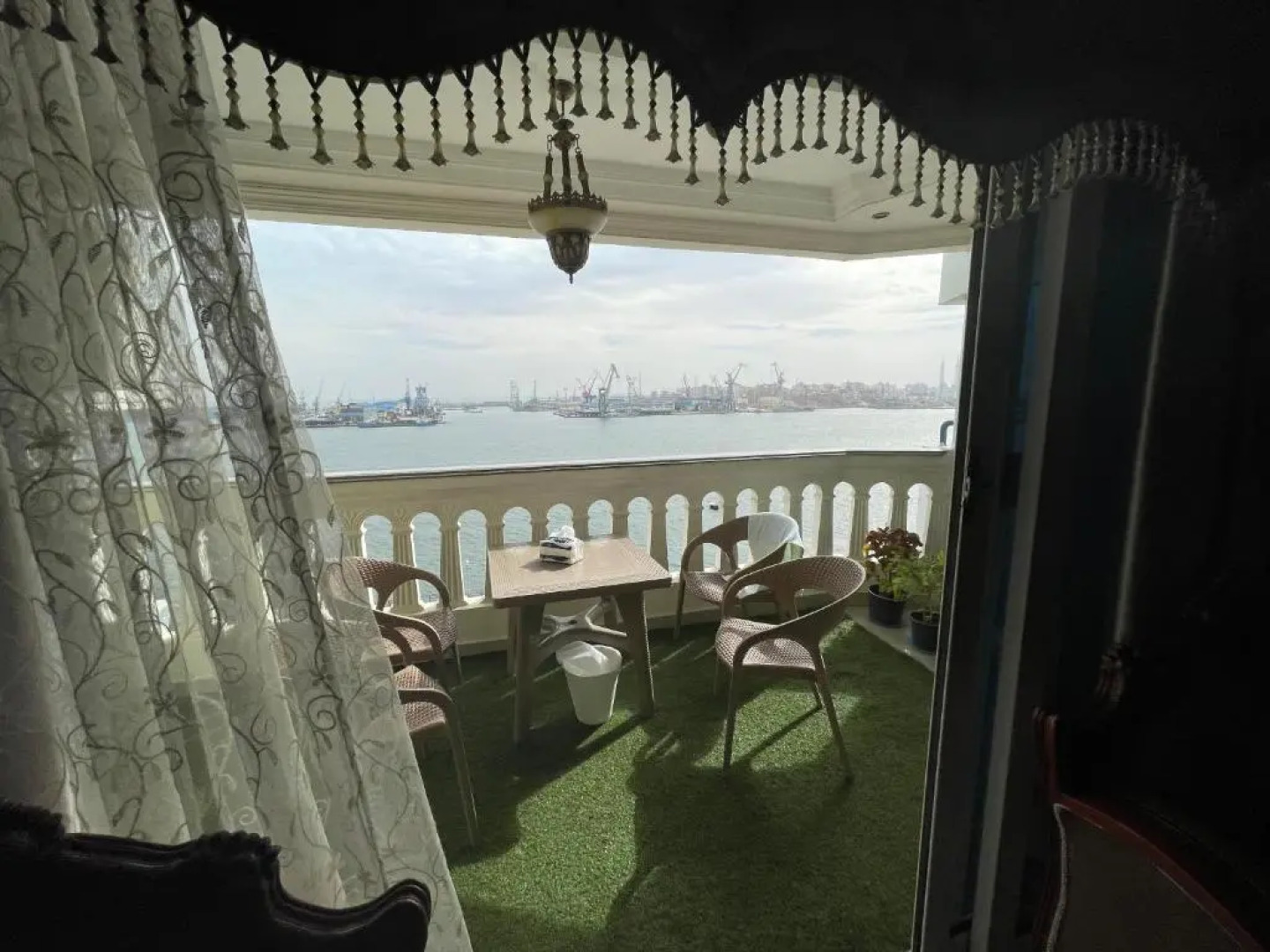 شقة مطلة علي قناة السويس701