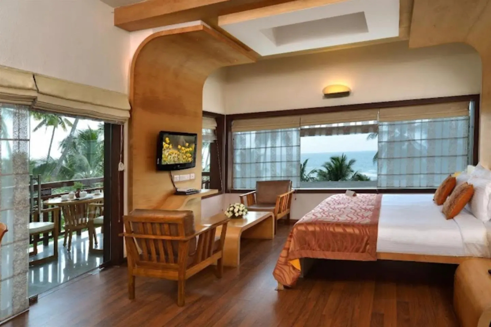 Gokulam Grand Turtle On The Beach