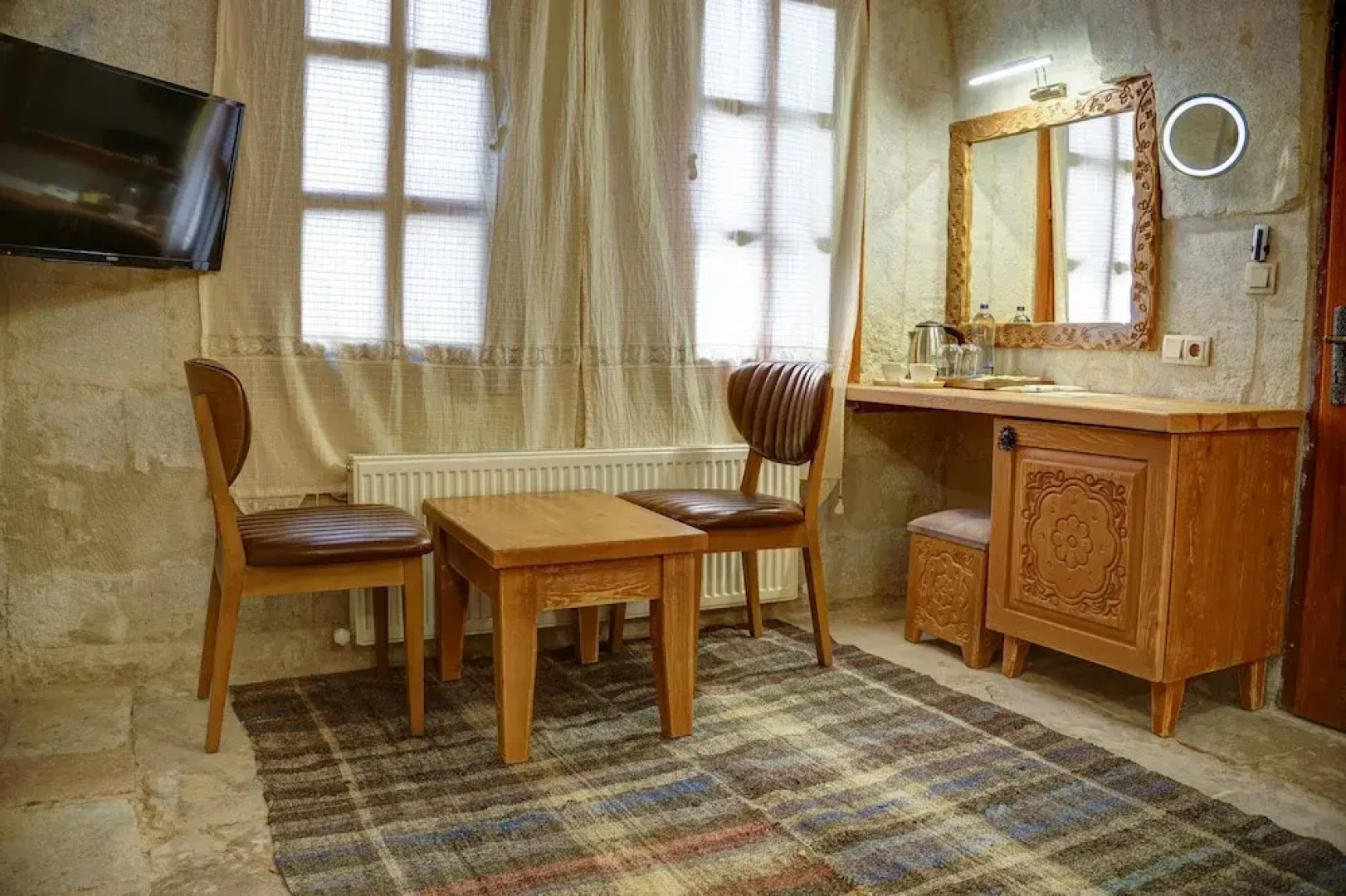 Nar-I Ask Cave Hotel