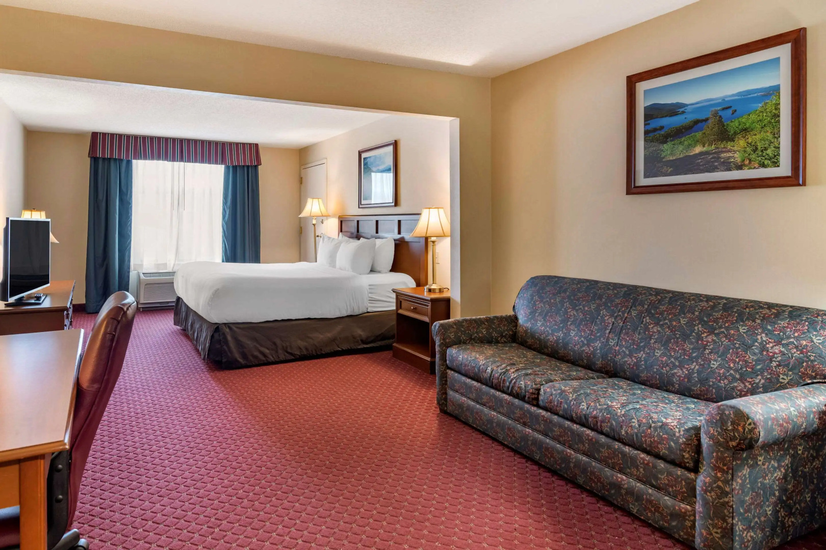 Comfort Inn & Suites Lake George