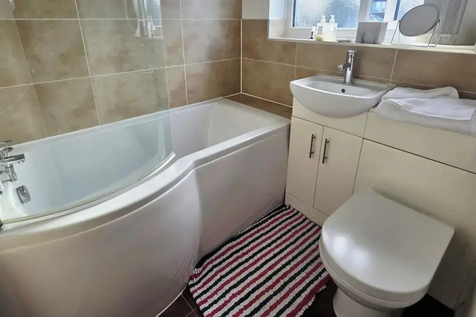 Willow Retreat - House in Burbage- Sleeps2- Garden