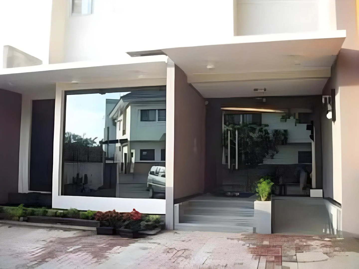 Tirta Mansion Premier