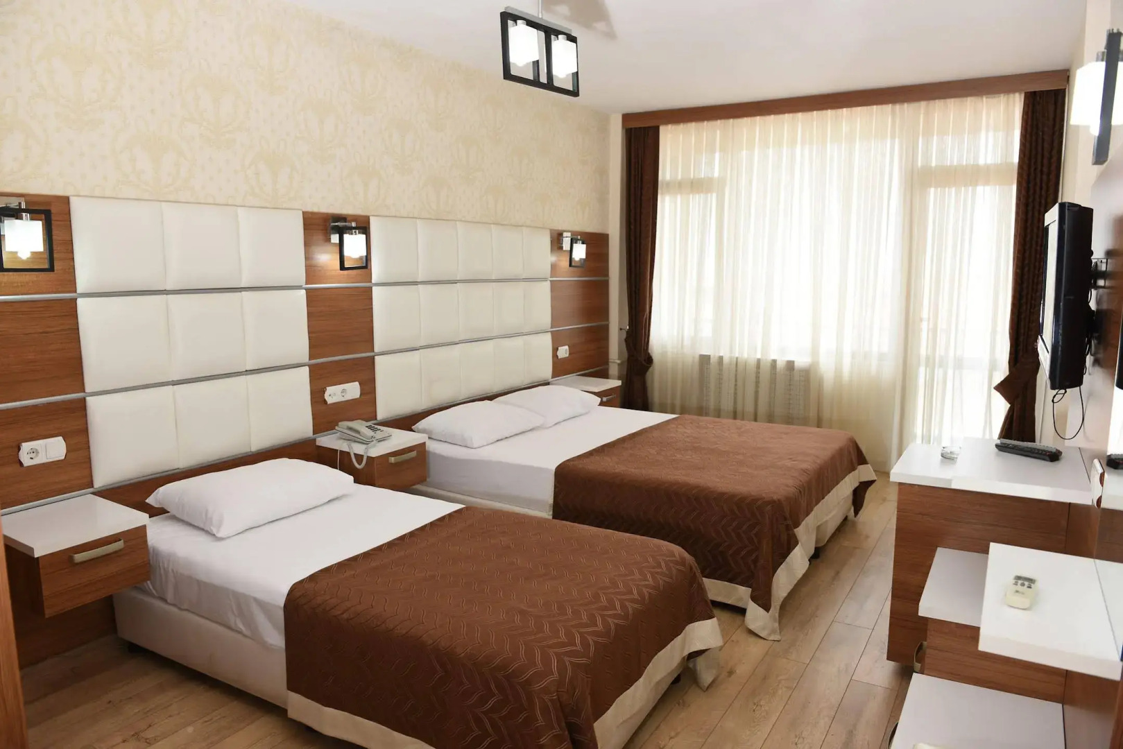 Carpediem Diamond Hotel