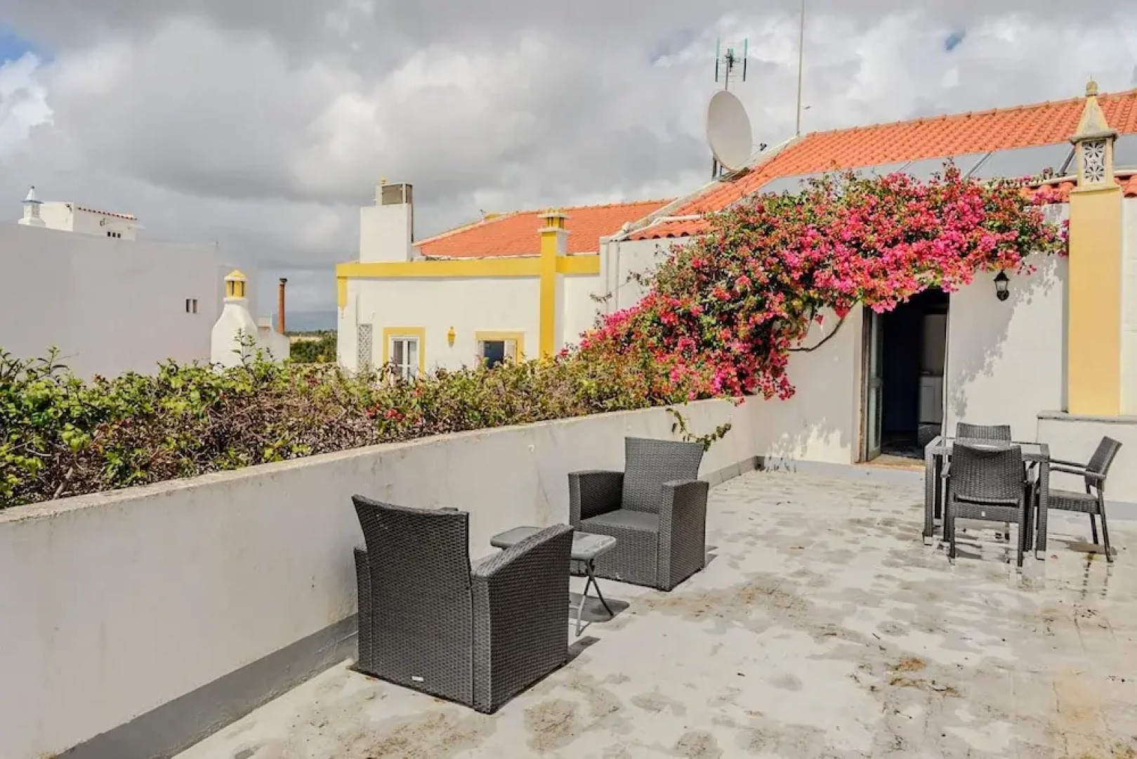 Bo Boutique Hotel & Hairshop