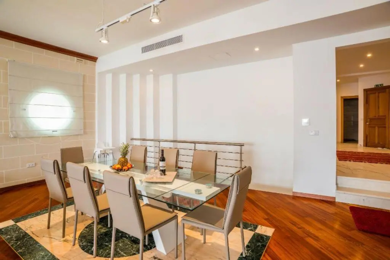 Sea Bank Villa Apartments