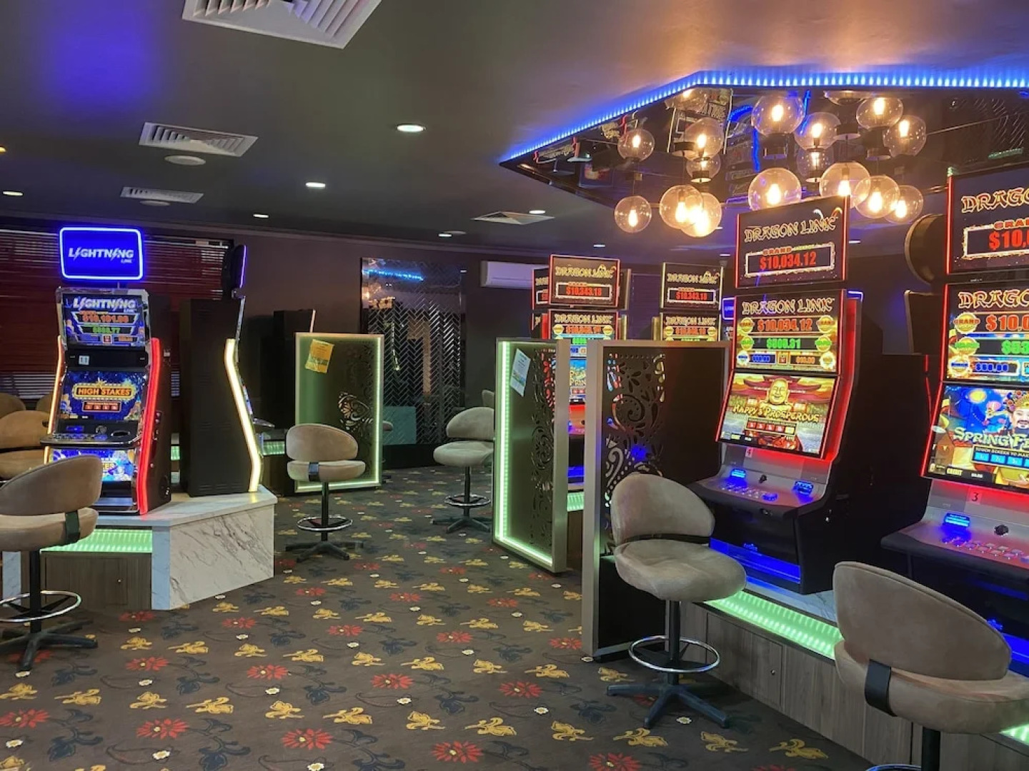 Nightcap at Horse and Jockey Hotel Warwick