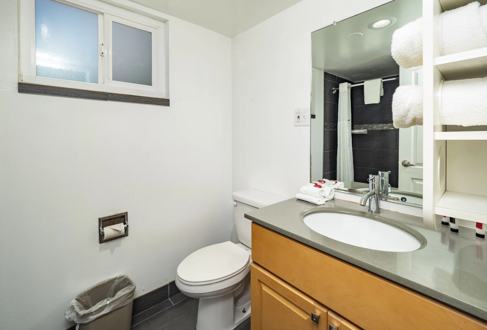 Travelodge by Wyndham Sacramento Convention Center