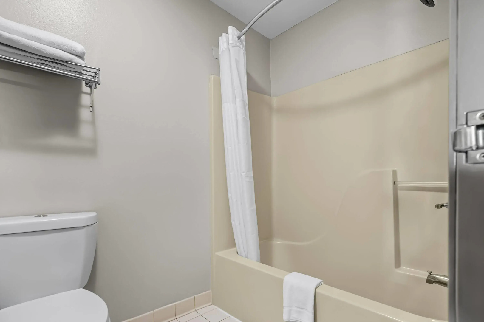 Days Inn by Wyndham Collinsville/St. Louis