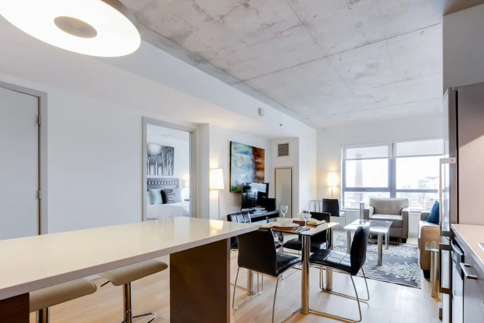 Global Luxury Suites at Seaport