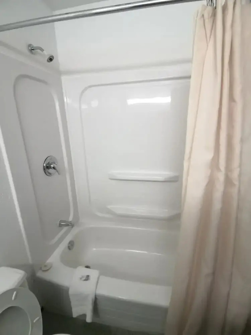 Cozy Corner Motel & Restaurant