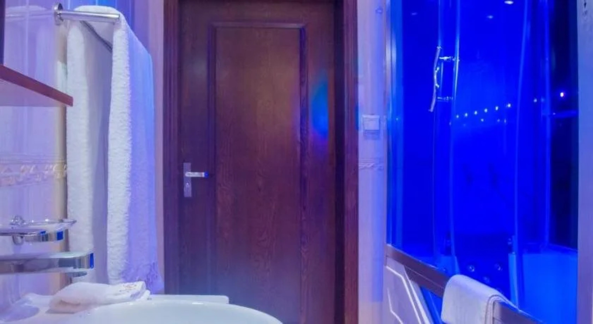 Rohi Apartment Hotel