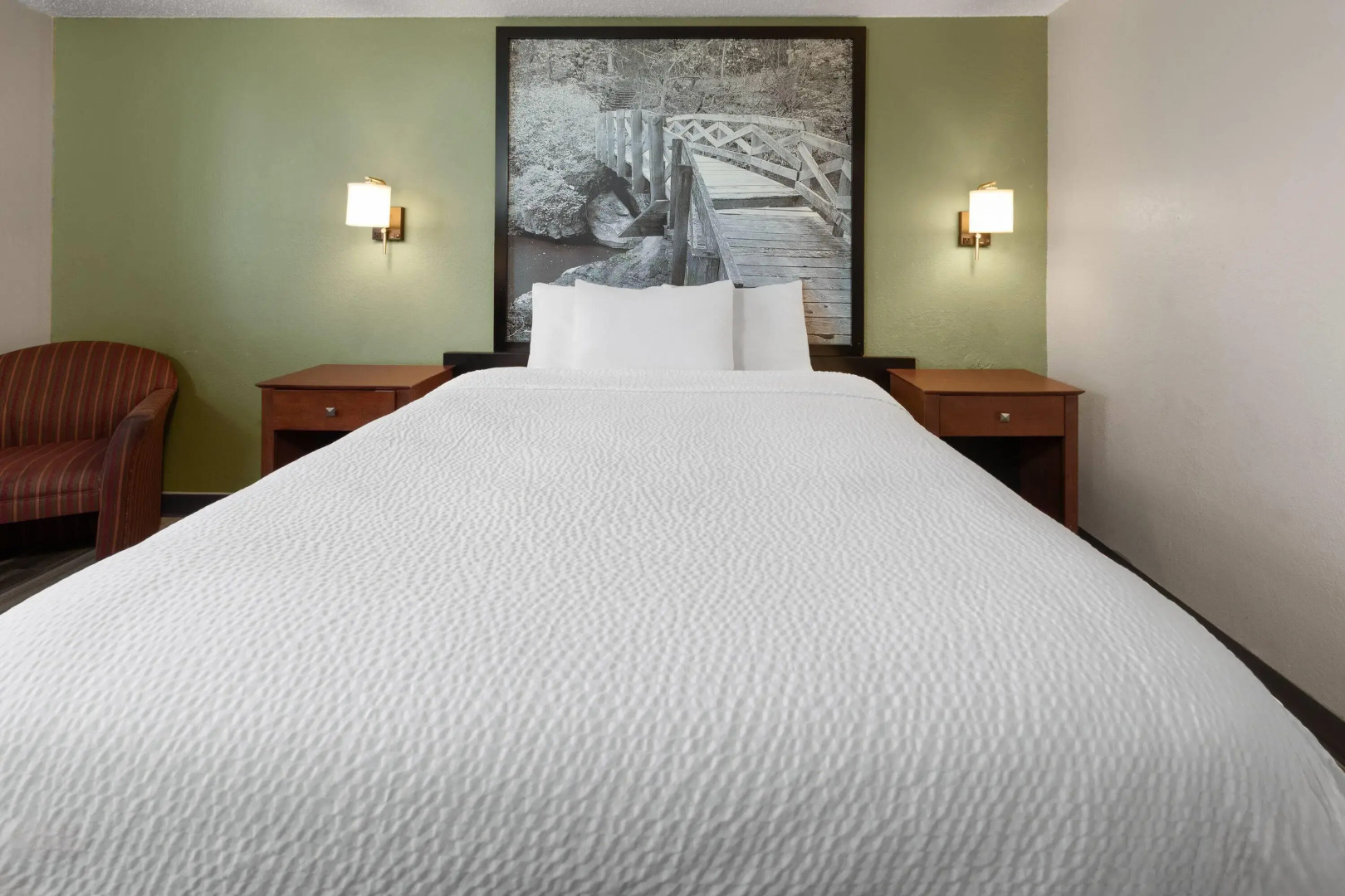 Super 8 by Wyndham Winona MN