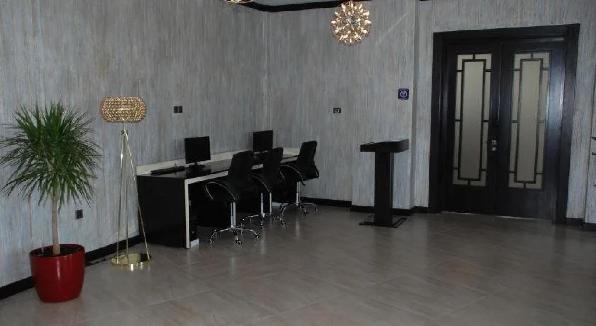 Agsaray Deluxe Hotel