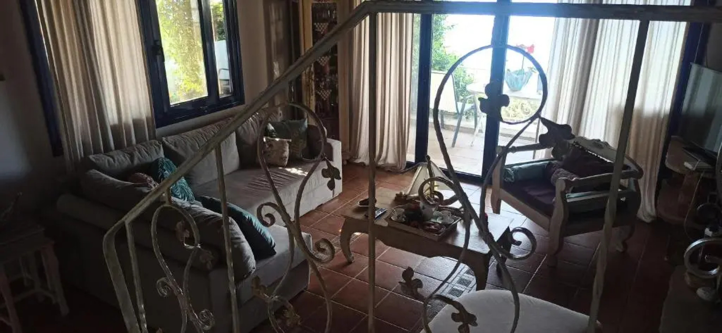 Elouthia Residence with Sea View