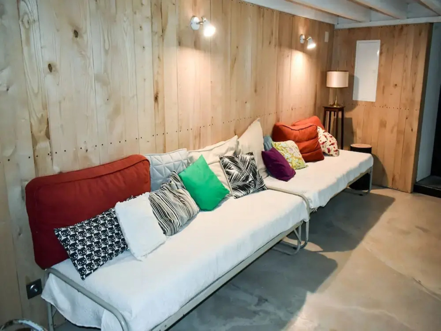 Stylish Renovated Villagehouse With Private Swimming Pool Garden and Lovely View