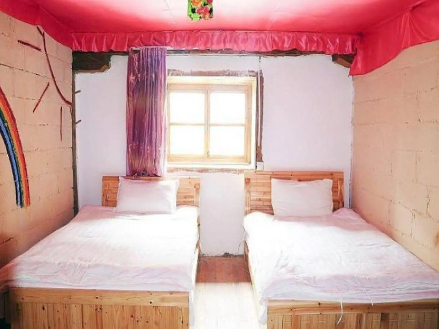 Shangri-la Swallow's Nest Hostel