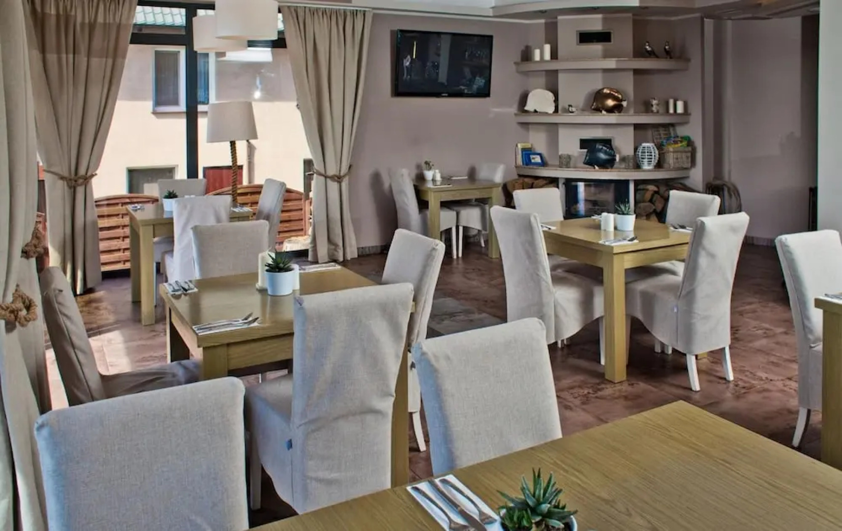 Hotel 77 Restauracja Spa