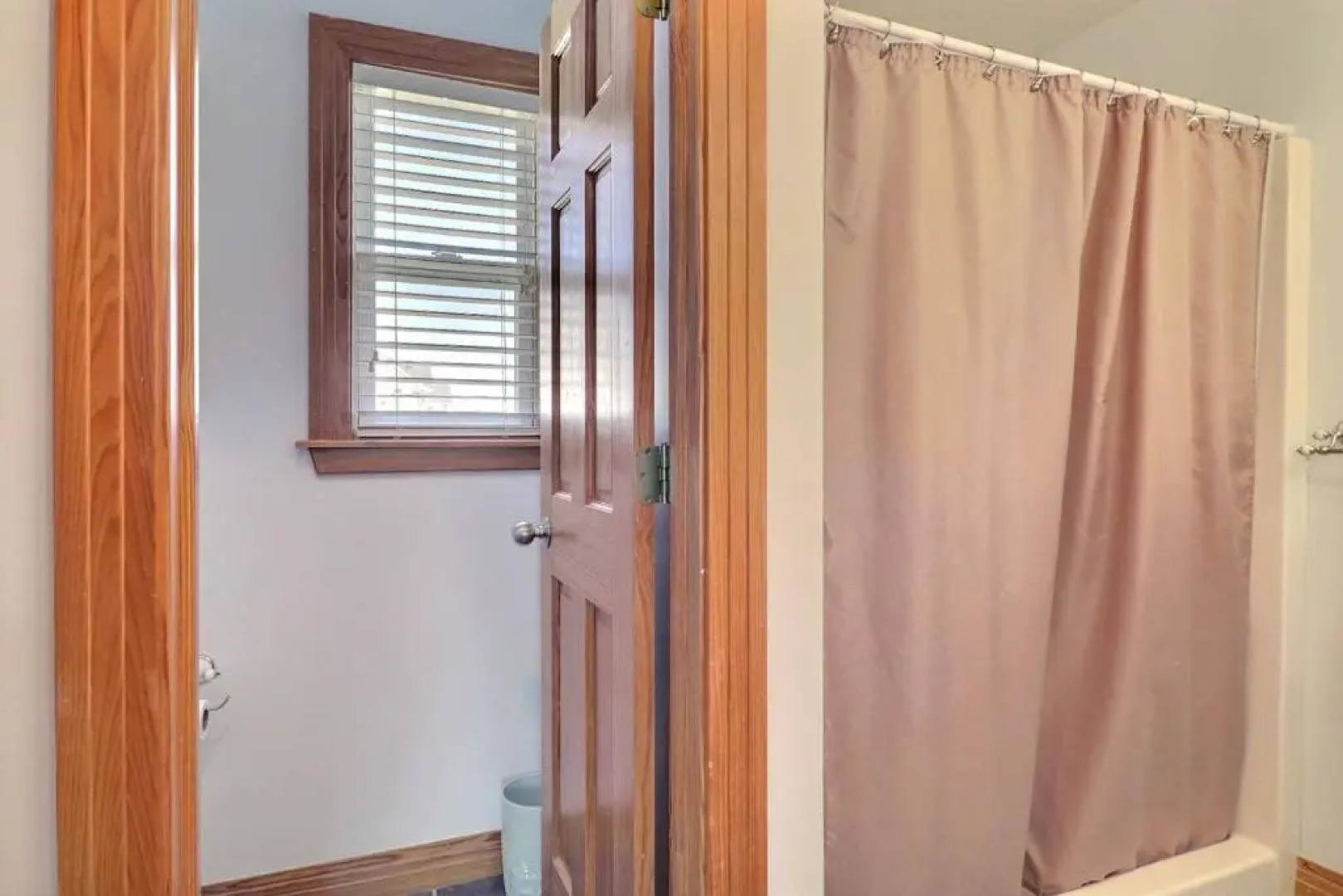 1671 Semper Summer 3 Min Walk to Beach