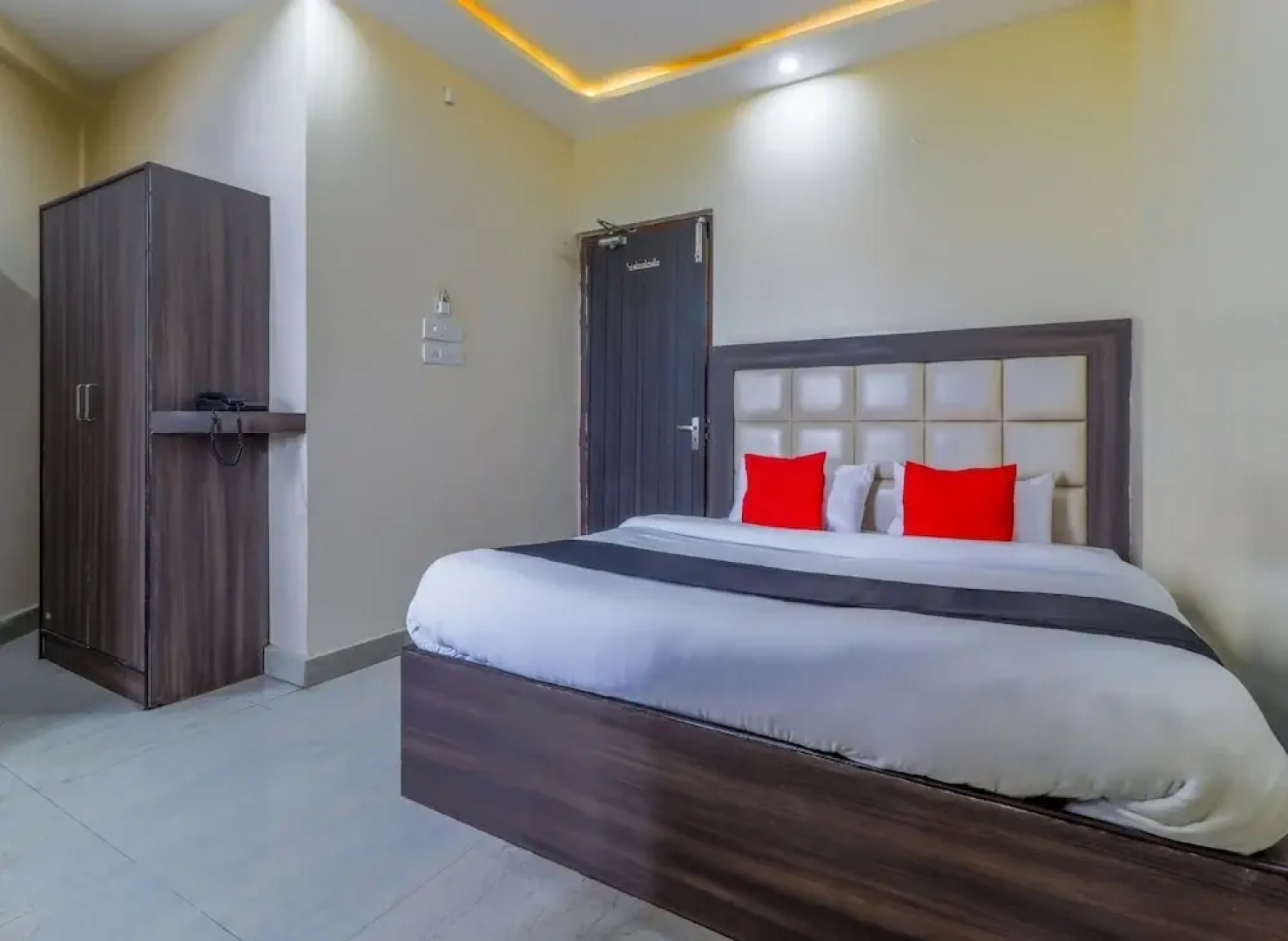 Hotel Mahadev Regency Kanpur