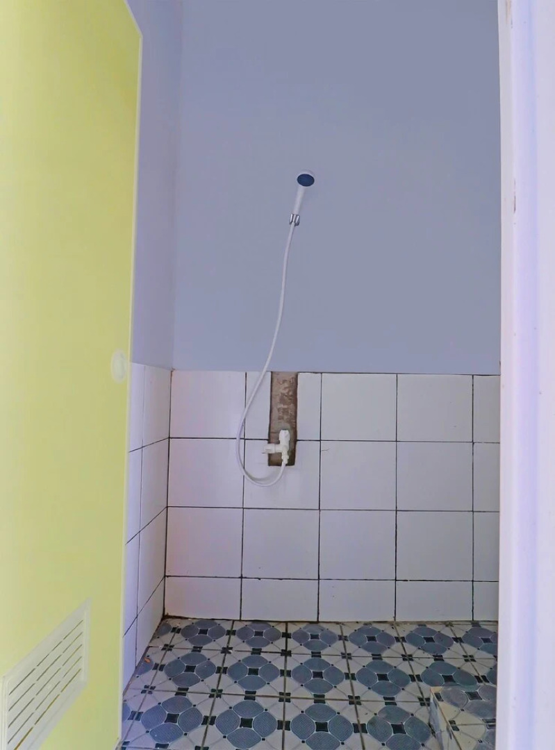 OYO 90809 Homestay Black Pink Merah Jambu Syariah