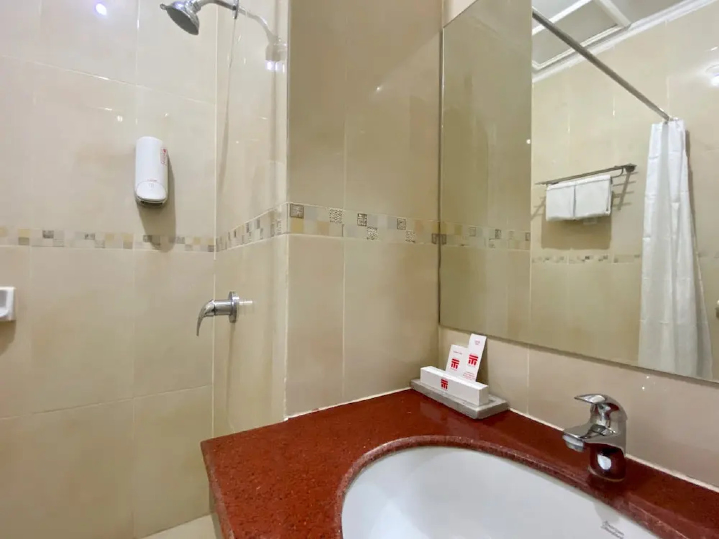 Hotel Tosan Solo Baru