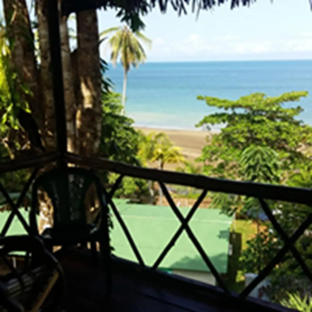 Cabinas Indigenas de Drake