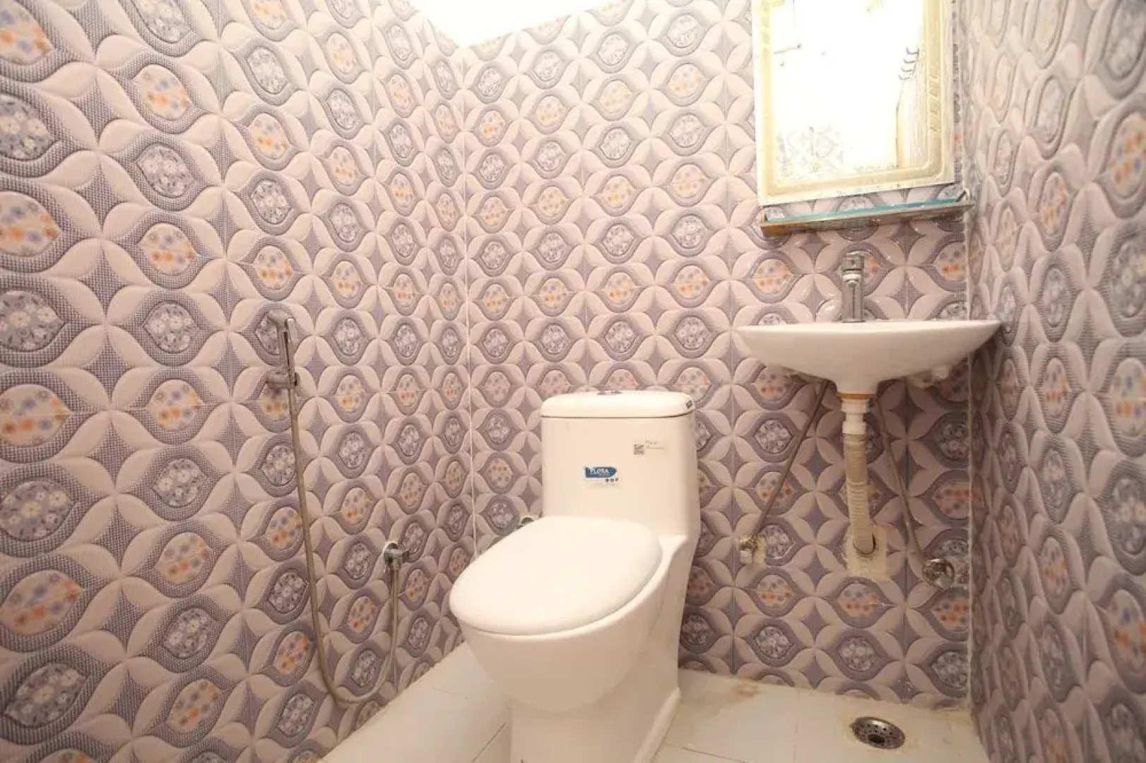 The Roadhouse Restro & Hotel By OYO Rooms