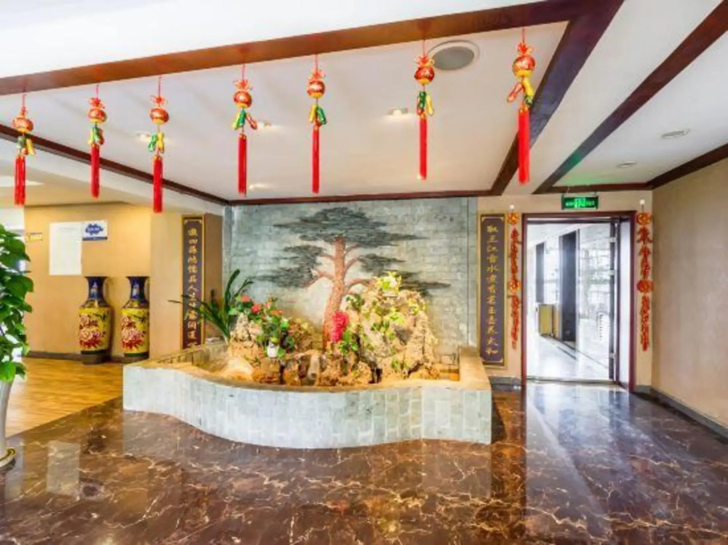 Manhattan International Business Hotel