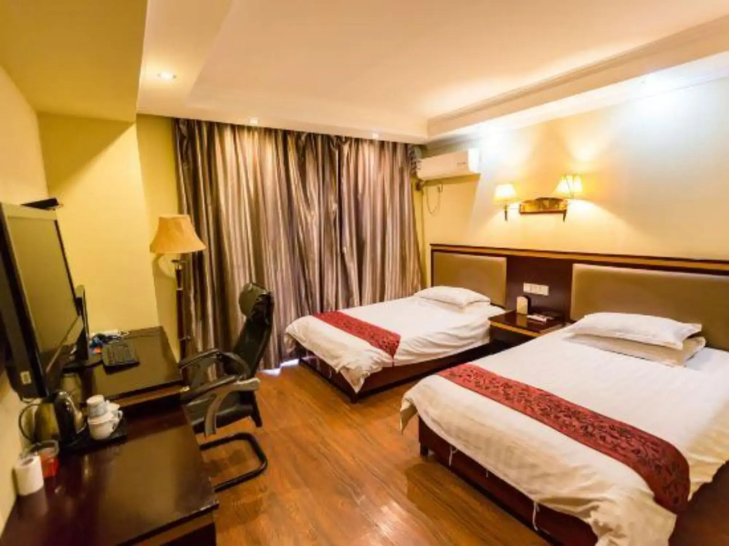 Tianyou Business Hotel